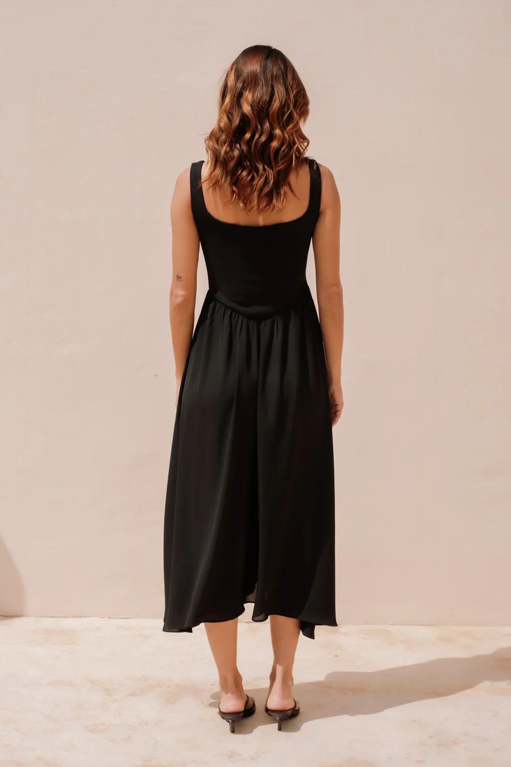 Robe Vanessa noir - Image 3